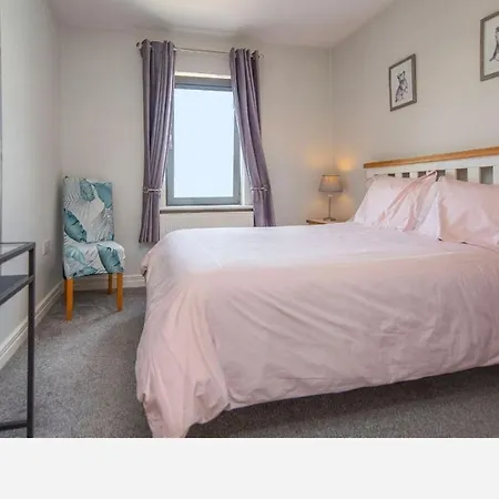 بيت للعطل House, 3 Bedrooms غالواي